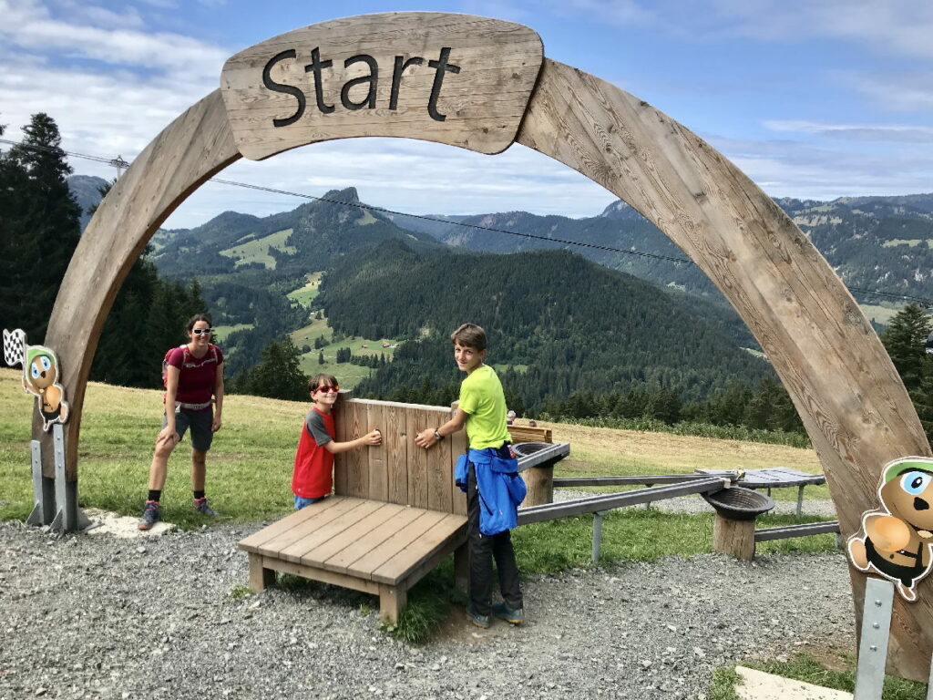 Vorarlberg Urlaub - toll war´s im Kleinwalsertal bei Sölli´s Kugelrennen