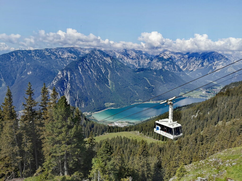 Tirol Urlaub am Achensee - das ist der Blick vom Rofan ins Karwendel