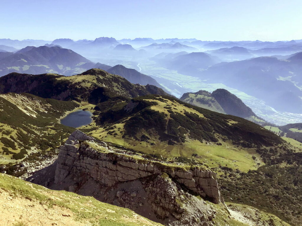 Schöne Österreich Seen mitten in den Bergen - so traumhaft liegt der Zireiner See