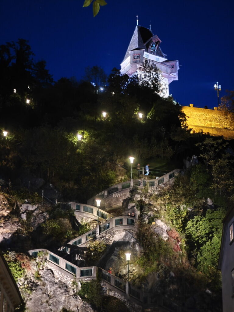 Schlossberg Graz bei Nacht - du kannst auch nachts hinauf
